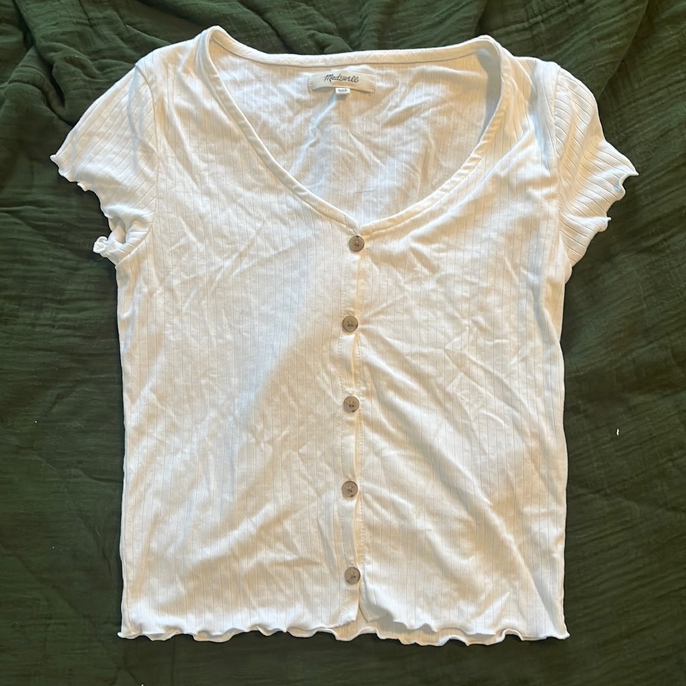 Madewell button Down Lettuce/Scollop trim baby t-shirt